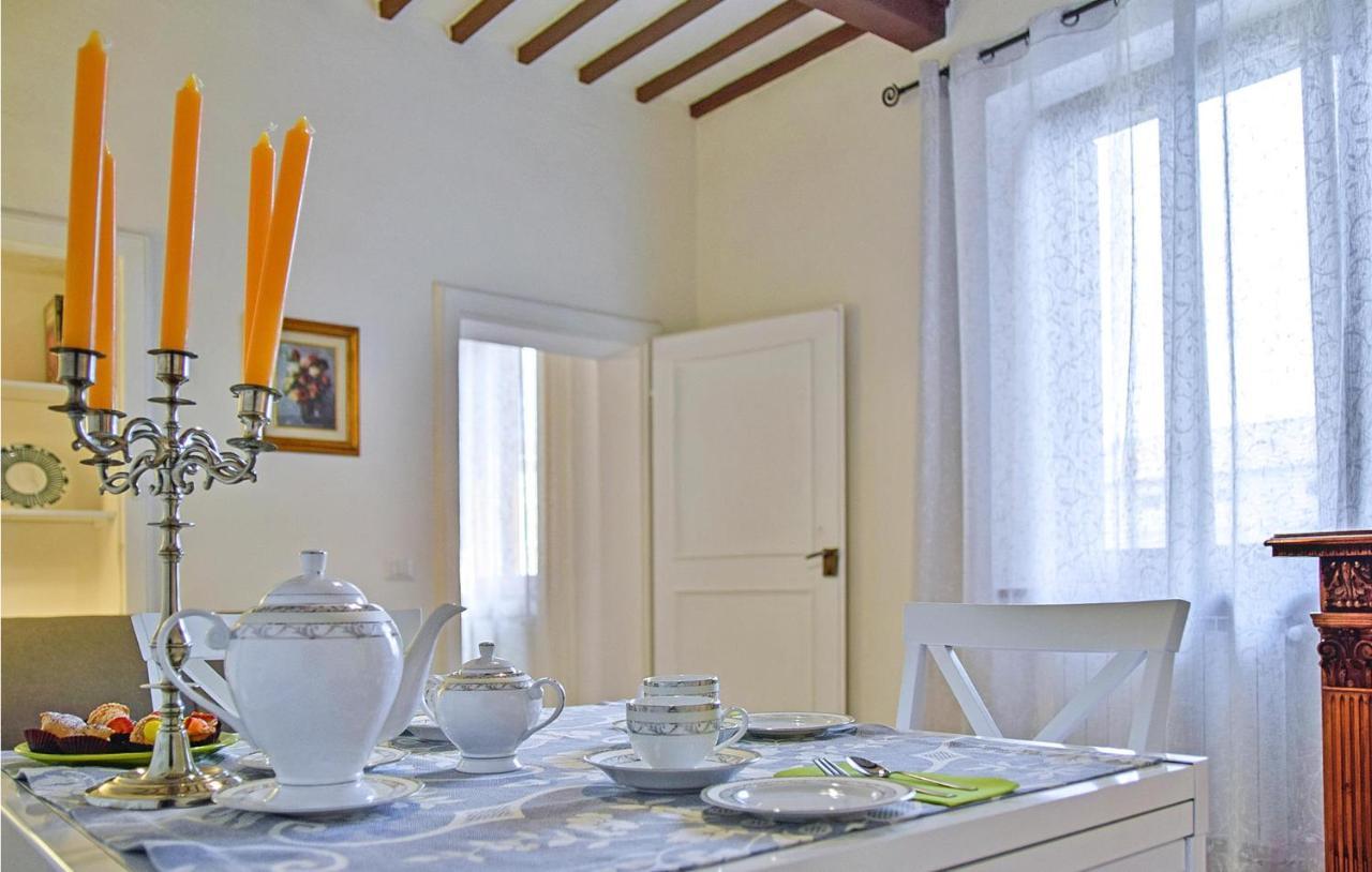 1 Bedroom Gorgeous Apartment In Arezzo Exterior foto